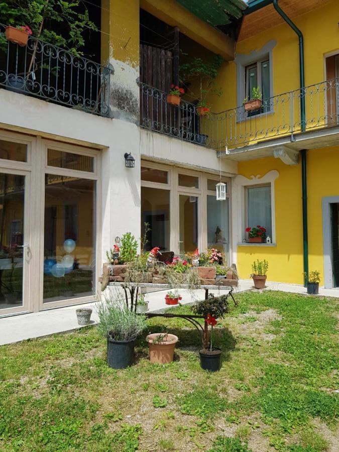 Samarate Cascina Anita Bed & Breakfast エクステリア 写真
